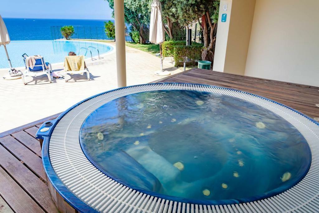 פונשל Formosa Infinity Pool Apartment מראה חיצוני תמונה